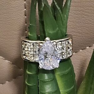 Classic Pear Cut Promise Ring